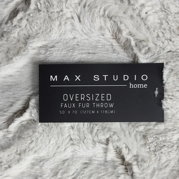Max Studio Faux Fur Luxury Throw Blanket Decor Soft & Cozy Oversized 50"x70" New - Picture 11 of 12